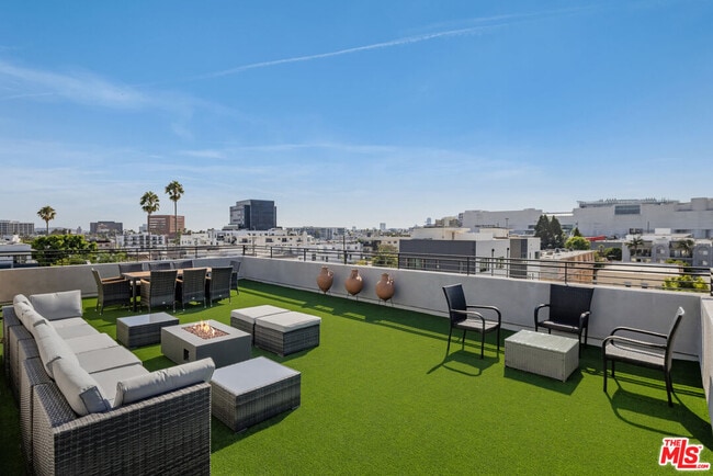 Photo - 118 Orlando Ave Unidad 304