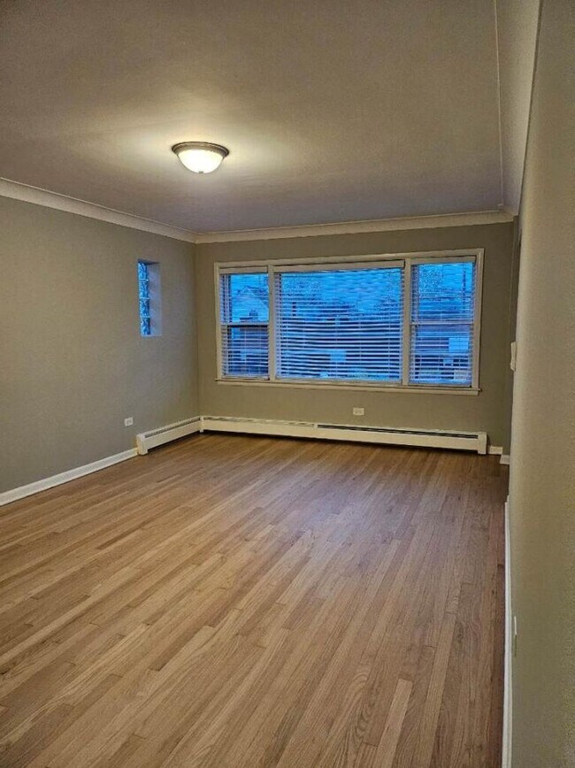 Photo - 5858 W Diversey Ave Apartments Unit 2
