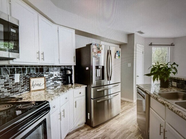 Photo - Lake Dallas Home!!