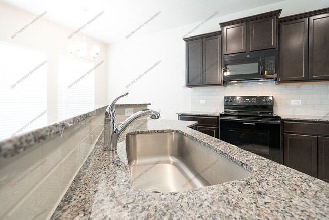 716 Skylar Heights Dr