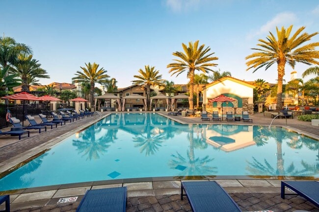 Building Photo - Avino