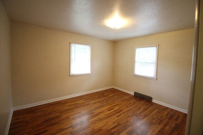 Photo - 3 Bedroom House in Laporte