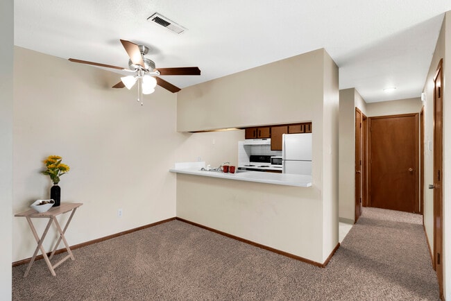 Photo - Hickory Ridge Apartments