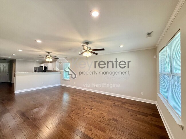 Photo - 2214 E 14th St