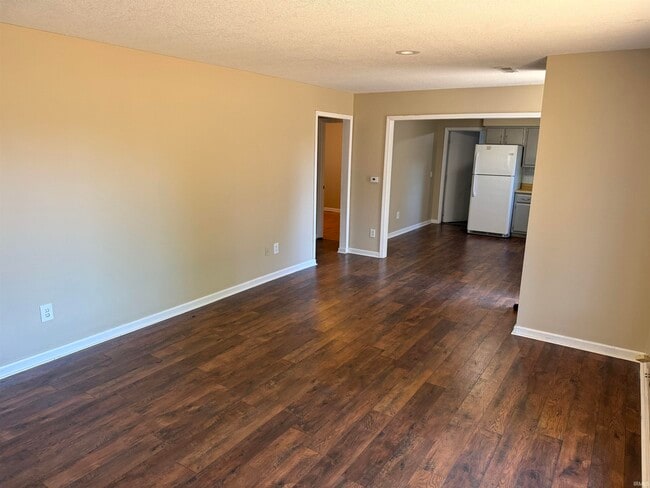 Photo - 3333 Kendale Dr