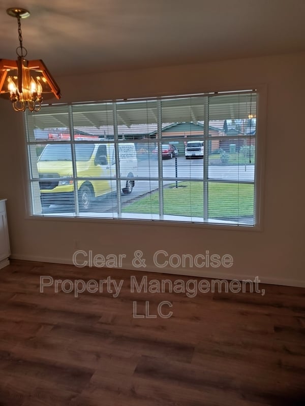 Photo - 265 Blackfoot Ave