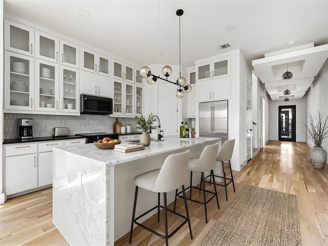 Photo - 1958 Toronto St