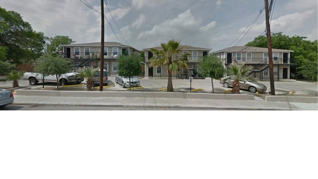 Front of Property - 1317 Delgado St Unit 303