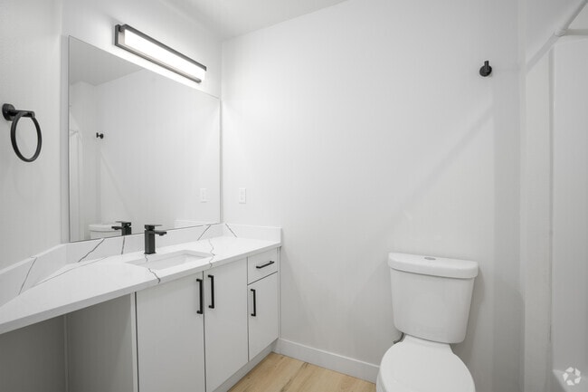 4BR - 2.5BA - Bath - 3408-3412 Northwest, 3 Beds, 2.5 Bath & 4 Beds, 2.5 Bath Units Available!