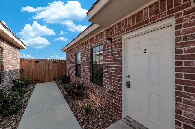Photo - WATER INCLUDED! SPACIOUS! CONTEMPORARY! Unidad 1013#1