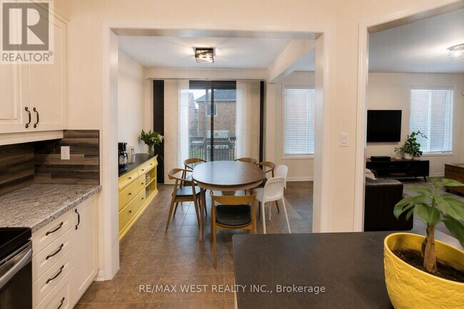 Photo - 296 Ruhl Dr