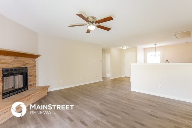 Photo - 2079 Meadowlark Ln