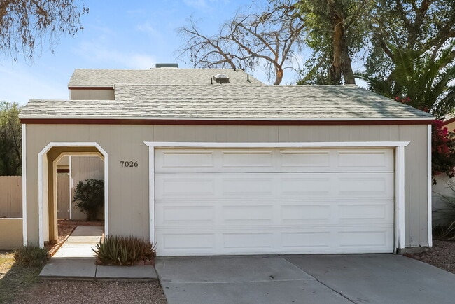 Building Photo - 7026 S 41st Pl