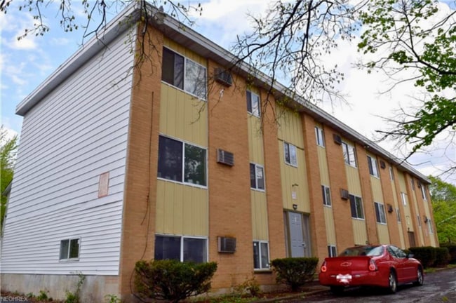 Photo - 47 Rhodes Ave Unit F