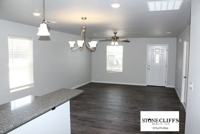 Photo - Luxurious 1 bed, 1 bath Duplex