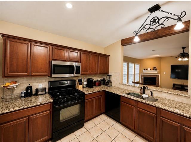 Photo - 717 Kentucky Derby Ln