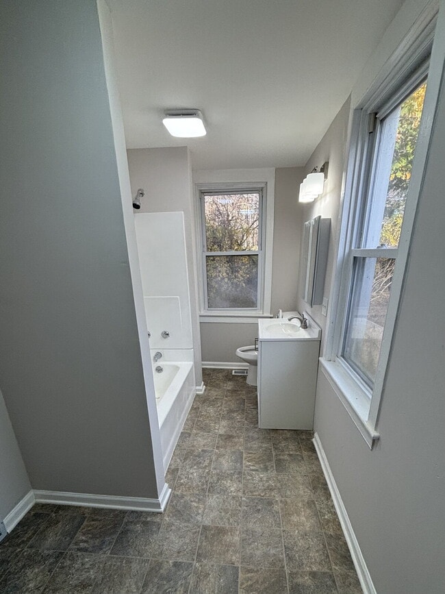 Photo - 2689 Strickhouser Rd