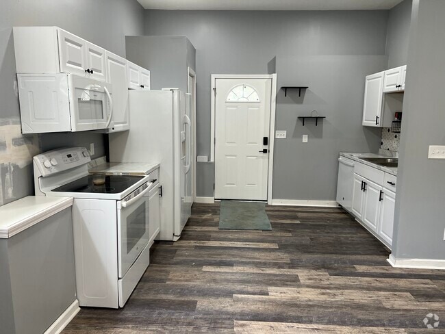 Building Photo - 3360 Linda Dr Unit C Rental