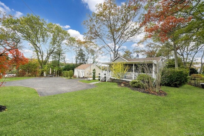 Photo - 10 Siracusa Blvd