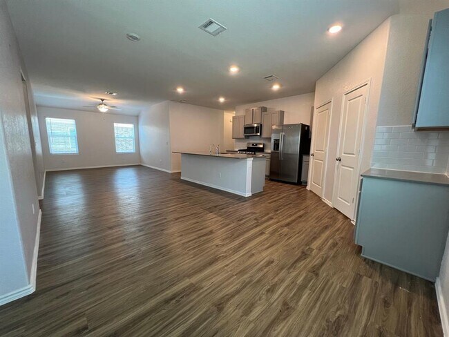 Photo - 132 Vintage Dr