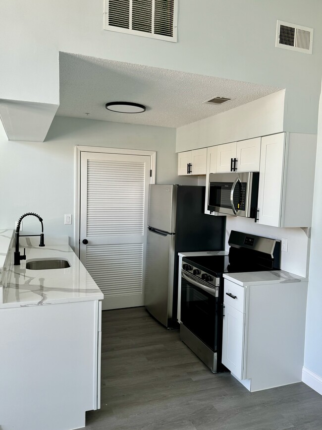 Elmwood Lofts