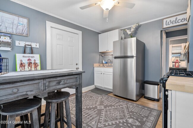 67 Ballston Ave Unit A