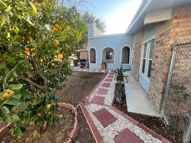 Photo - 312 Candlewood Rd