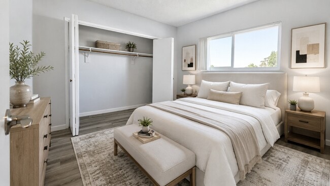 25937 Viana Ave Unit 14