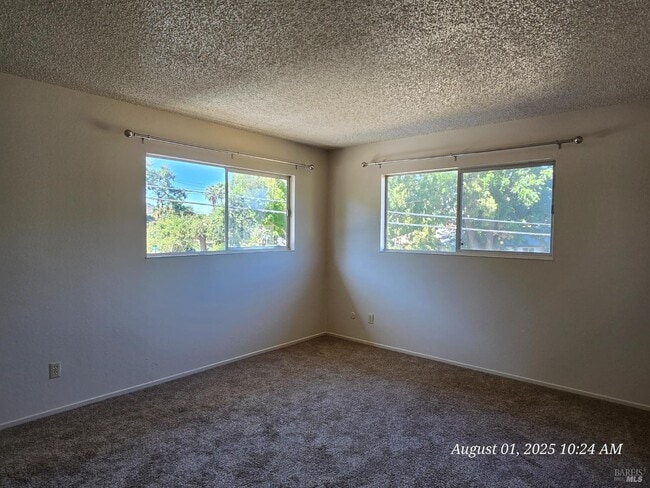 Building Photo - 807 Lovers Ln Rental