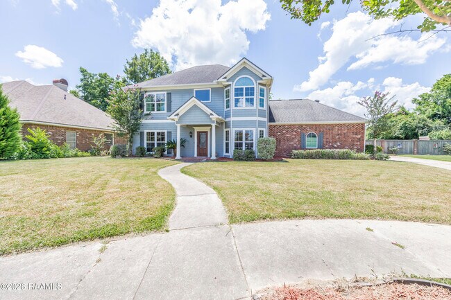 300 Oak Hollow Dr