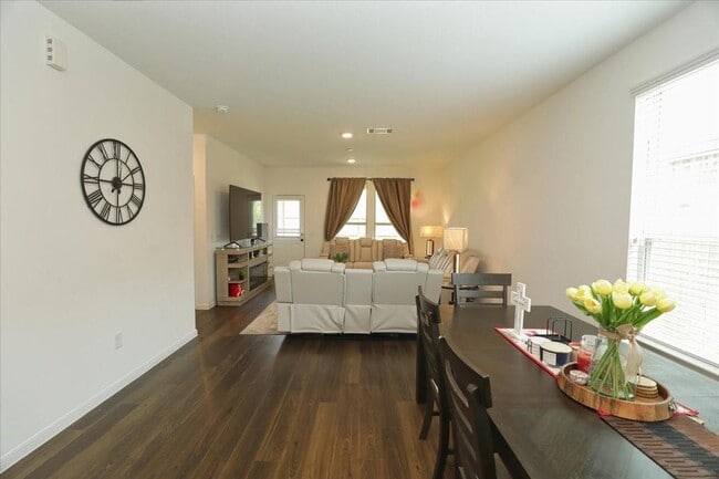 Photo - 14463 Cedar Ledge Ln