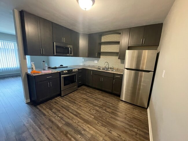 Photo - 207 W Walworth St