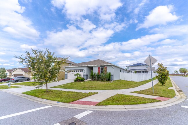 2572 Biscotto Cir