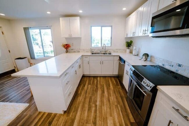 Photo - 366 3rd St