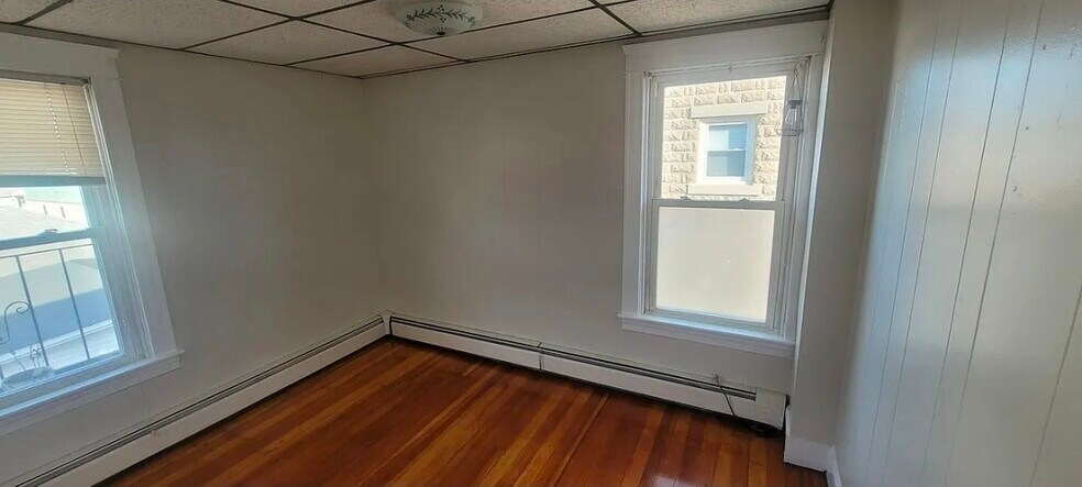 90 Lee St Unidad 2nd Rear