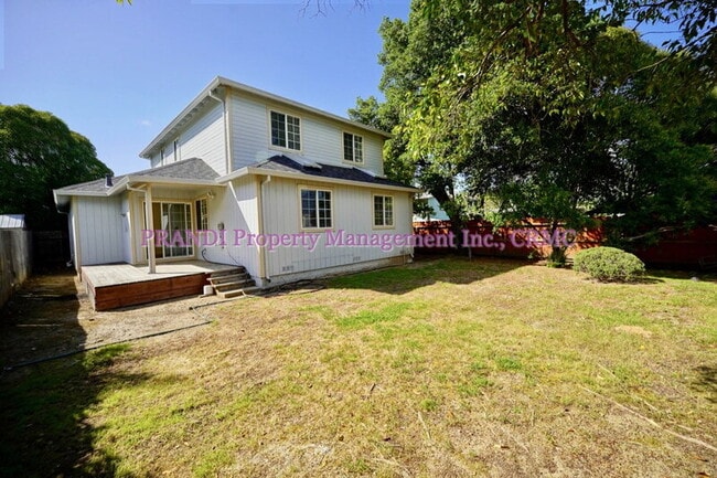 Photo - 9 Bayview St