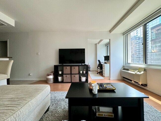 Photo - 211 E Ohio St Unit 2411