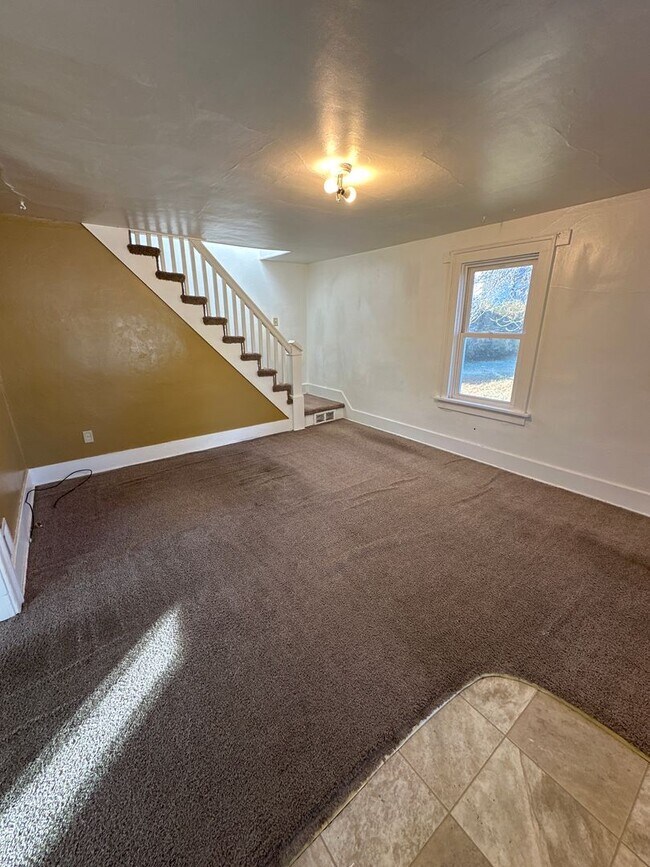 512 5th St SE House House Rental in Jamestown, ND