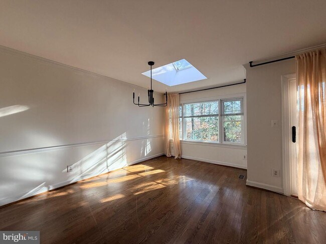 Photo - 6353 Brampton Ct