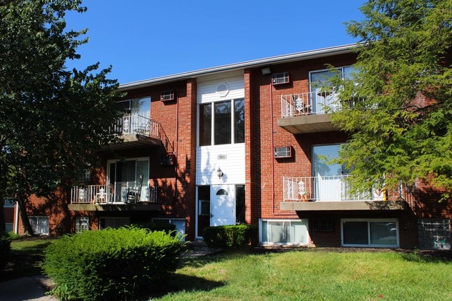 Mayridge/Westbrook Apartments