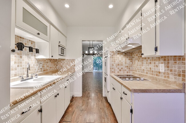 Photo - 1107 W Osborn Rd