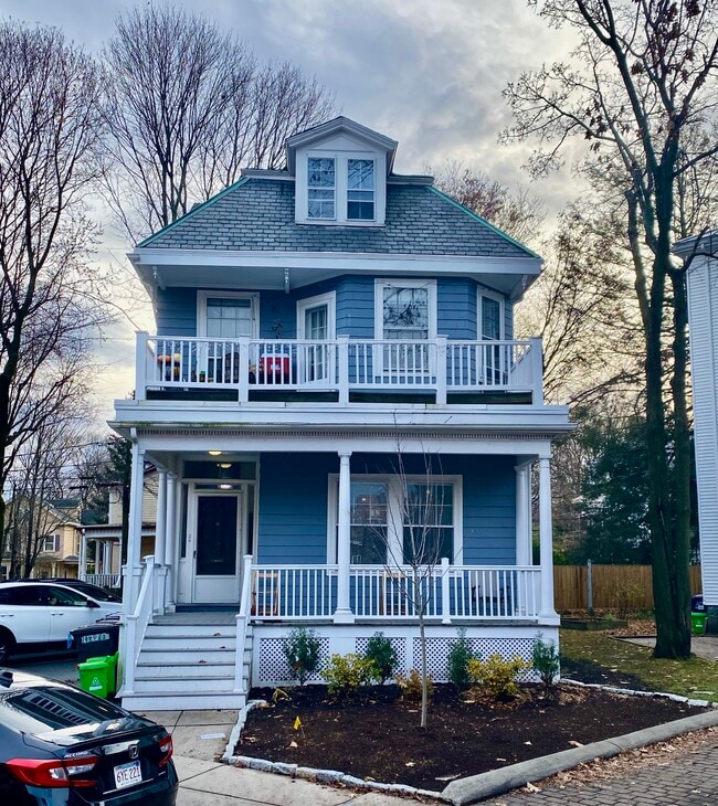 Photo - 24 Grovenor Rd Unit 3