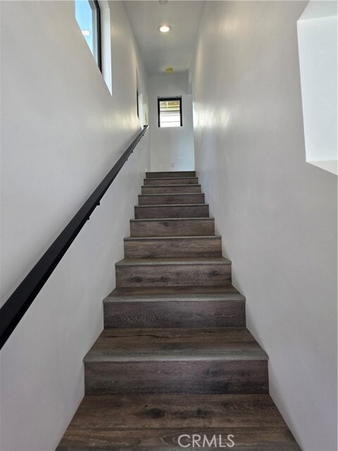 Photo - 457 Piney Way