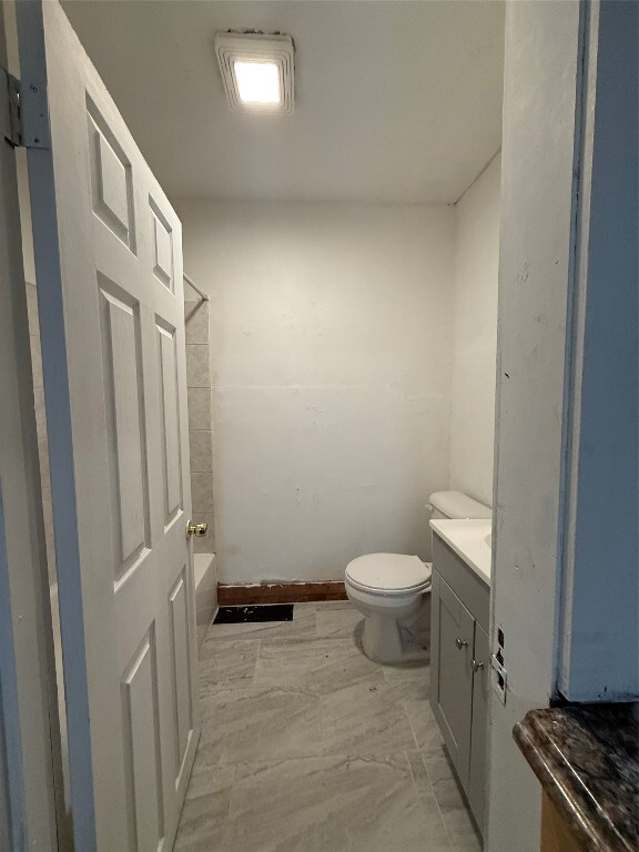 Photo - 198 Chapin St