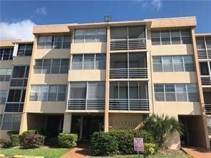 Photo - 2761 Taft St Unidad 409