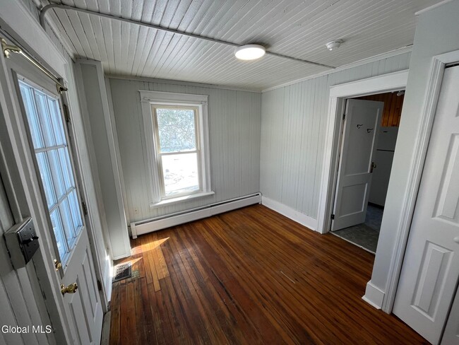 Photo - 372 NY-43 Unit 1E