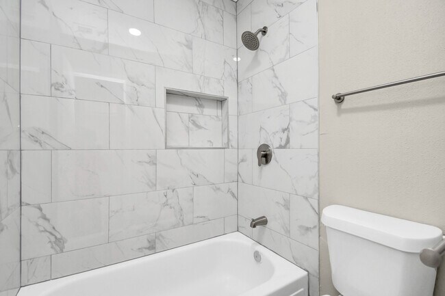 Photo - 14235 Bella Dr