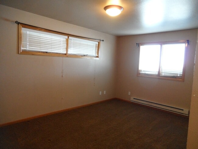 Photo - 1409 Thaxton Ct