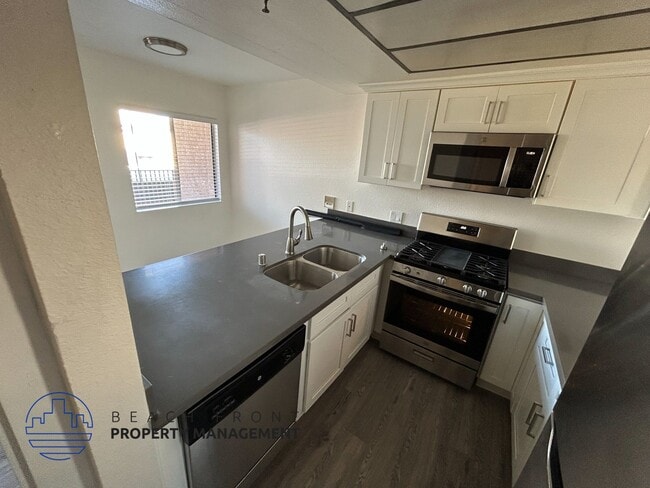 Photo - 12617 Eucalyptus Ave