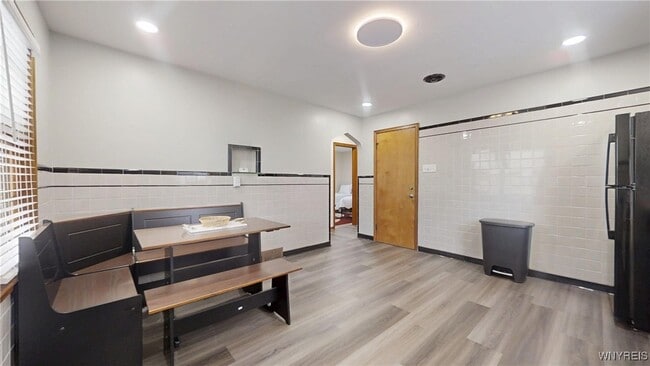 Building Photo - 532 16th St